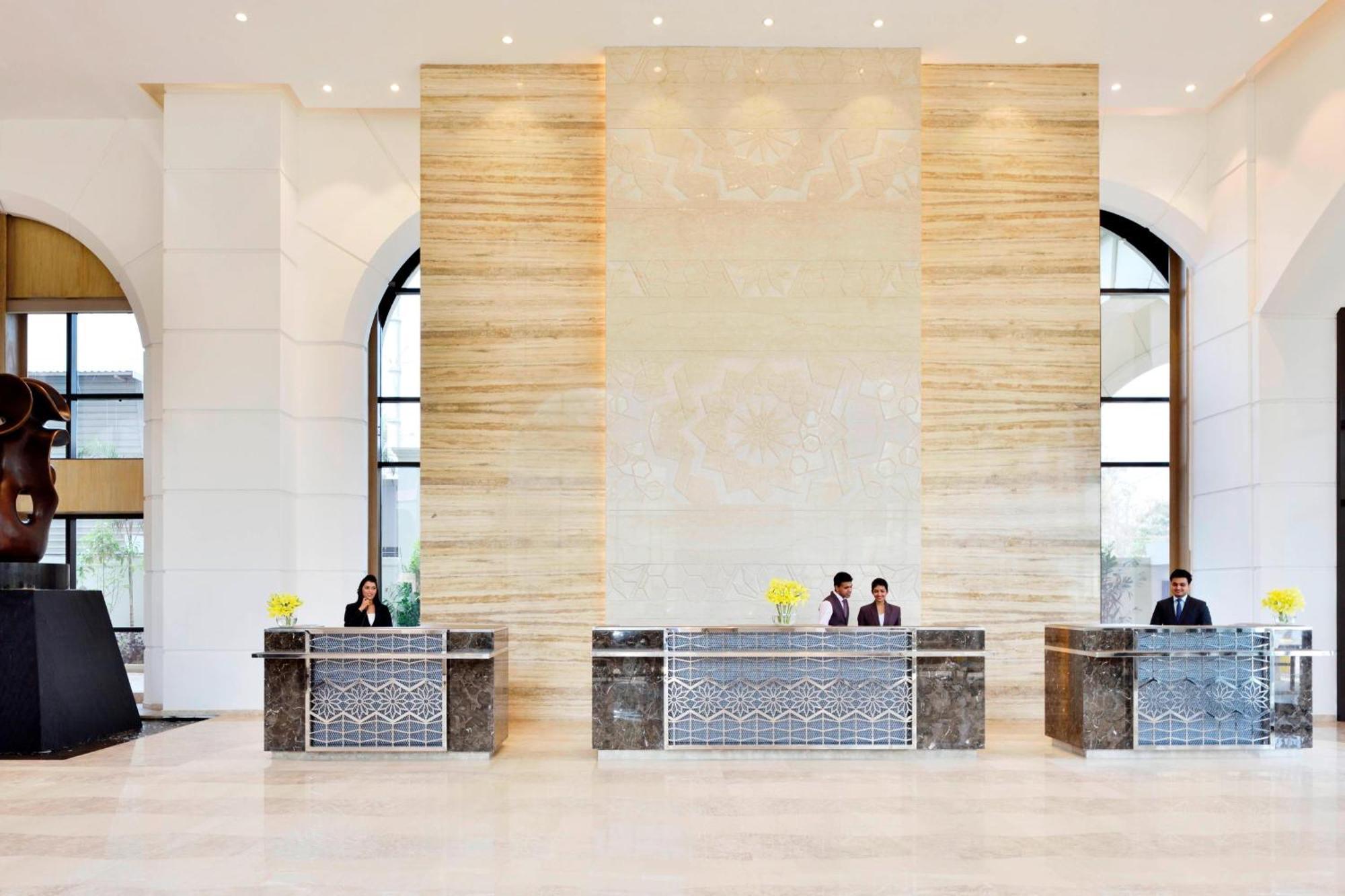 Courtyard By Marriott Bengaluru Hebbal Hotel Ngoại thất bức ảnh