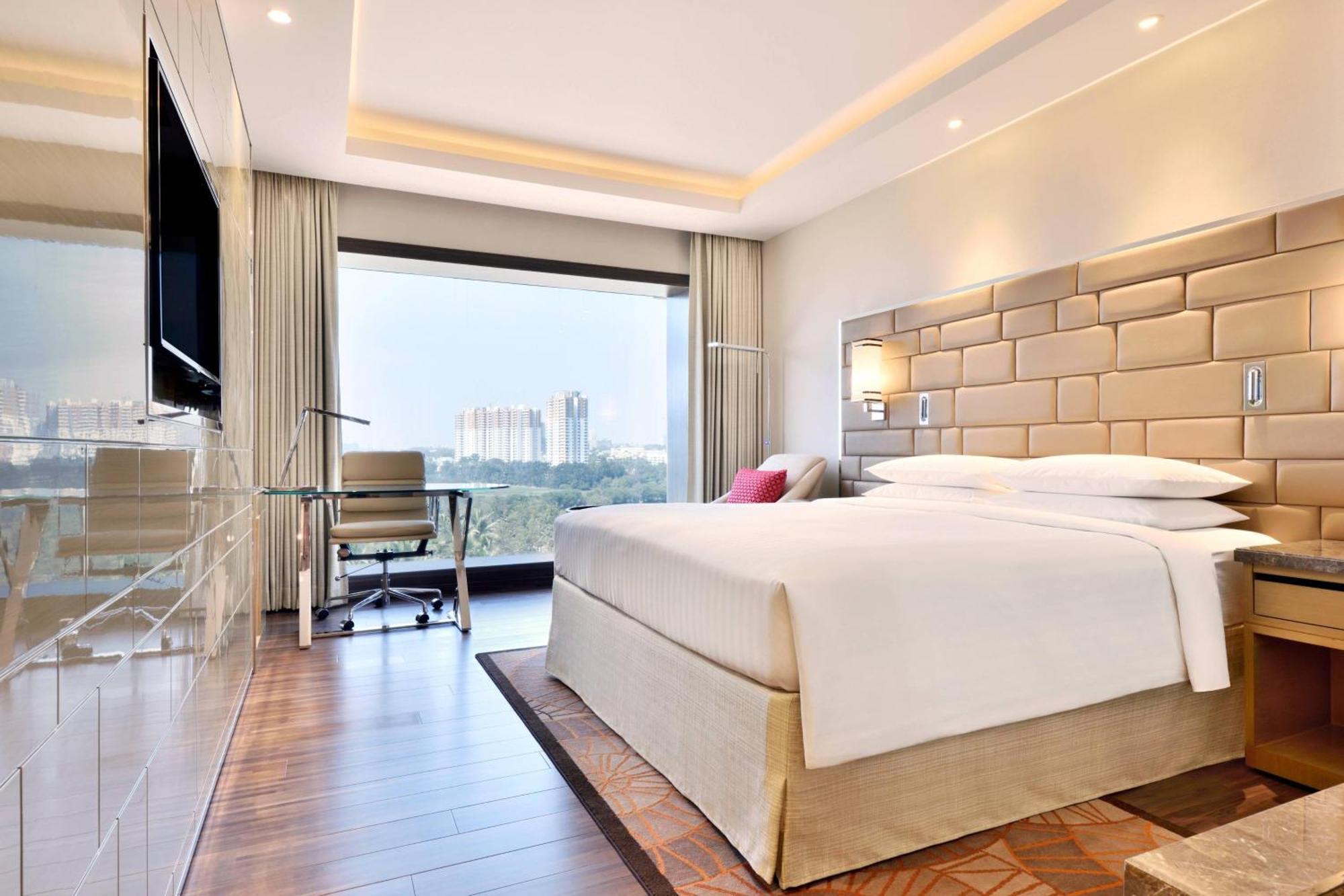 Courtyard By Marriott Bengaluru Hebbal Hotel Ngoại thất bức ảnh